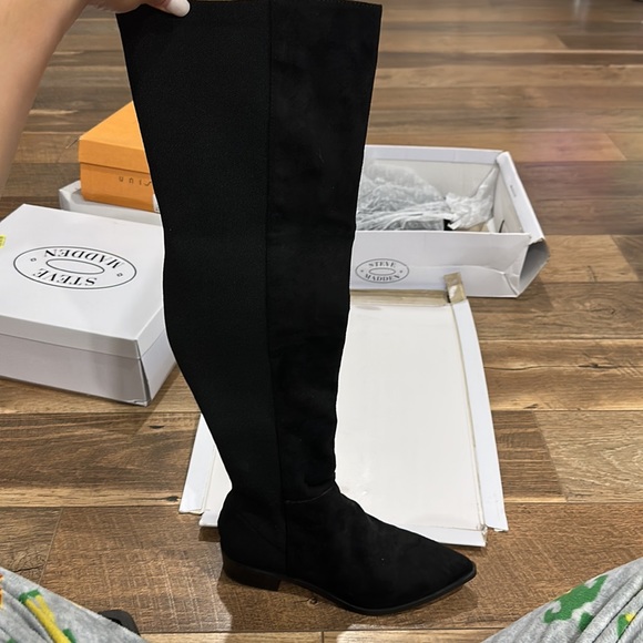 Steve madden skinny high boots.
